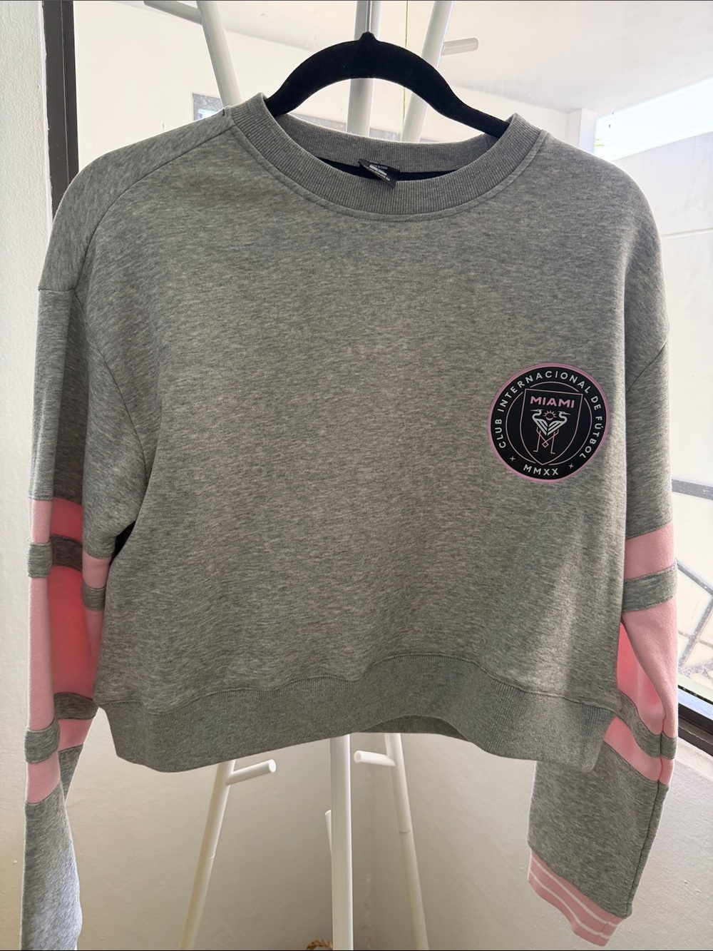 MIAMI CLUB INTERNACIONAL DE FUTBOL Cropped Sweatshirt